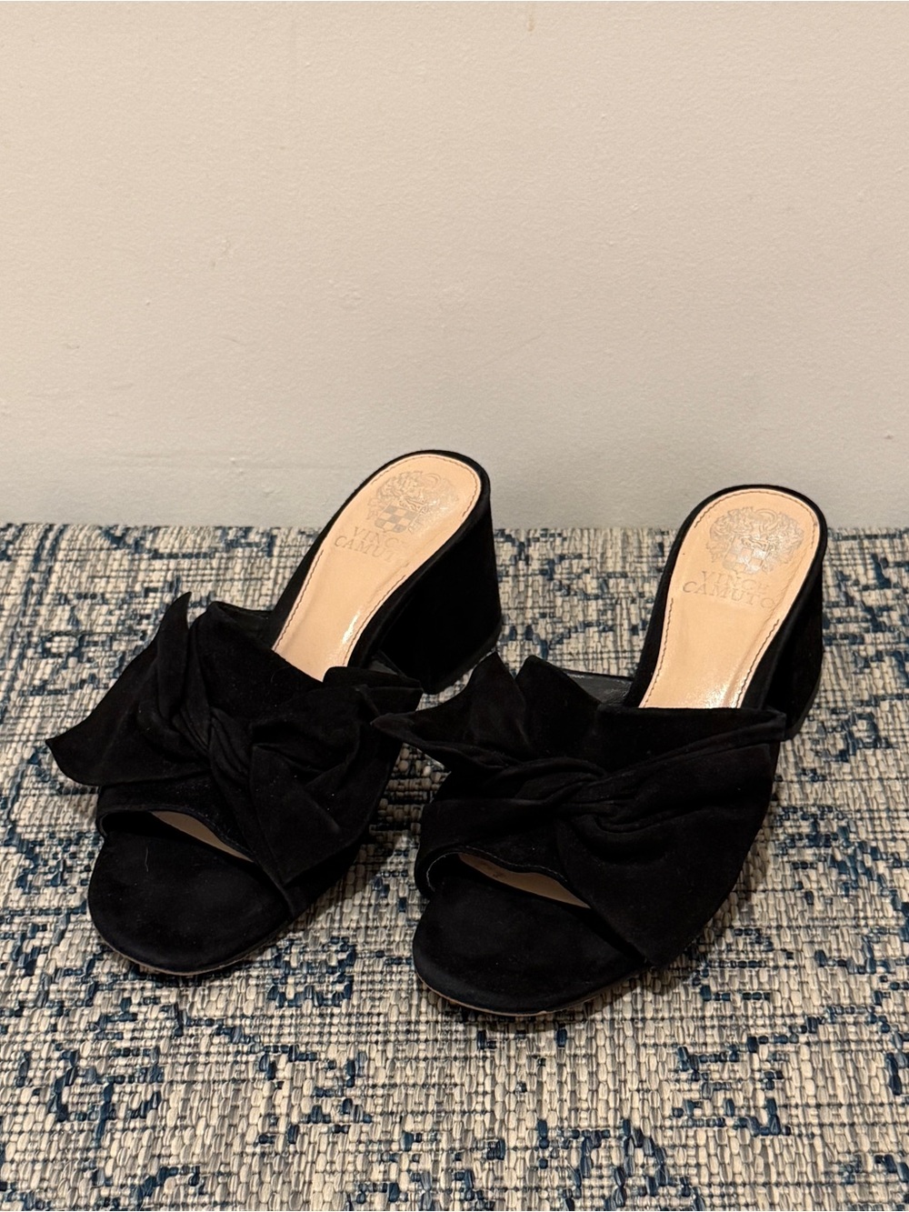 Vince Camuto Black Suede Strapless Square Heels with Bow Size 7